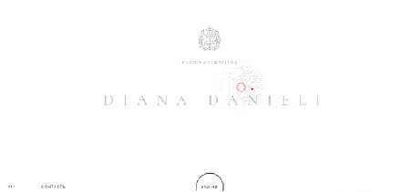 Una portada web limpia y sencilla, de dianadanieli.com