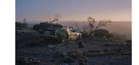 imagen de un coche abandonado en captura de pantalla de la web portafolio de Chris Round